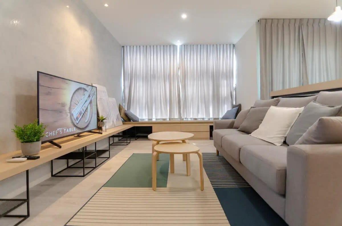 Apartment A Comfy & Bright 2br Suasana 6 Free Parking Johor Bahru